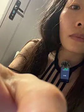 Xiaoyunduo1 online show from May 20, 7:36 am