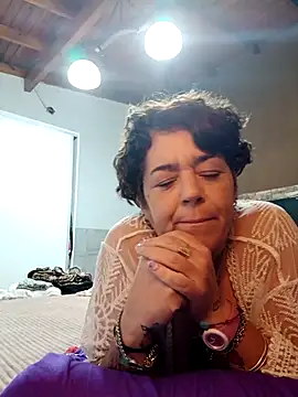 Snapshot of relaxnamaste chatting on April 23, 4:57 am relaxnamaste online show from April 23, 4:57 am