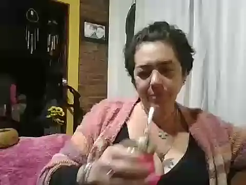 Snapshot of relaxnamaste chatting on May 9, 3:01 am relaxnamaste online show from May 9, 3:01 am