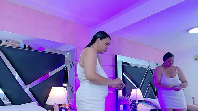 Snapshot of Veronica_Nasty_ chatting on June 4, 7:09 pm Veronica Nasty online show from June 4, 7:09 pm