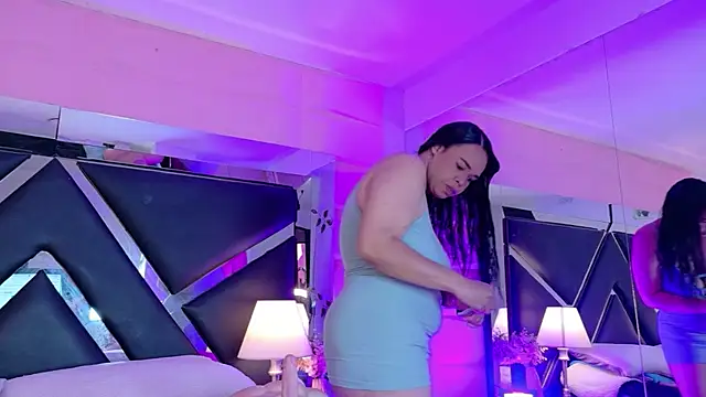 Snapshot of Veronica_Nasty_ chatting on June 5, 7:52 pm Veronica Nasty online show from June 5, 7:52 pm