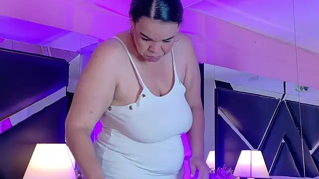 Snapshot of Veronica_Nasty_ chatting on June 20, 7:16 pm Veronica Nasty online show from June 20, 7:16 pm
