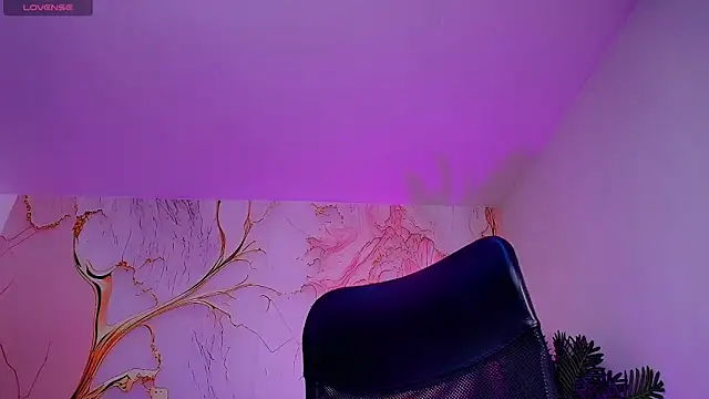 Snapshot of cherry_latiinn19 chatting on May 12, 5:32 pm cherry latiinn19 online show from May 12, 5:32 pm