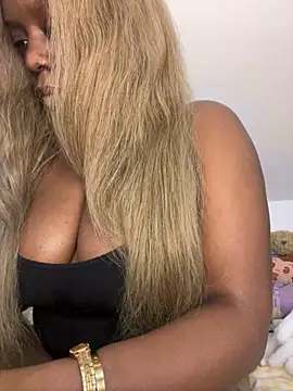 annelise rouj online show from April 2, 7:00 pm