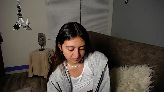 Lala fluffy online show from May 15, 7:54 pm