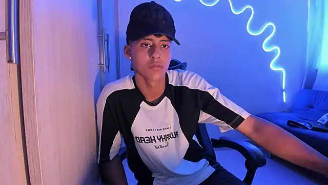 dante martinez online show from April 20, 7:26 pm