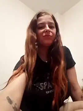 EmmaWillow online show from May 14, 1:51 pm