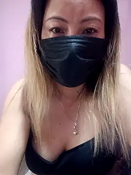 Bristy BigBoobs online show from April 8, 3:39 am