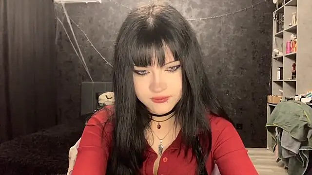 EmilyEmbears online show from April 27, 5:16 am