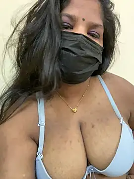 Snapshot of Shalu_naughty69 chatting on June 10, 3:18 am Shalu naughty69 online show from June 10, 3:18 am