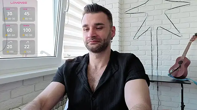 Snapshot of DaddySlava chatting on June 8, 4:18 pm DaddySlava online show from June 8, 4:18 pm