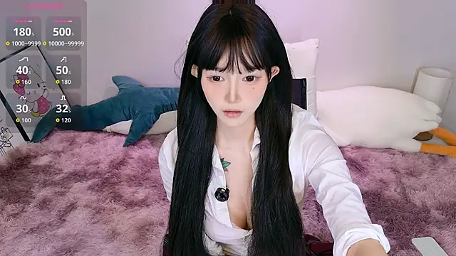 Snapshot of yezi-798 chatting on May 18, 4:35 pm yezi-798 online show from May 18, 4:35 pm