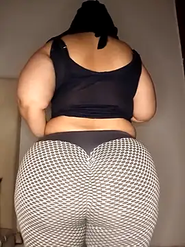 Snapshot of Sexy_yassimna chatting on April 14, 3:40 pm Sexy yassimna online show from April 14, 3:40 pm
