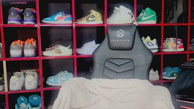 IndianBeauty27 online show from April 6, 11:38 pm