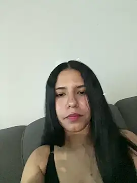 Snapshot of IsabelaRivers chatting on May 3, 4:18 am IsabelaRivers online show from May 3, 4:18 am