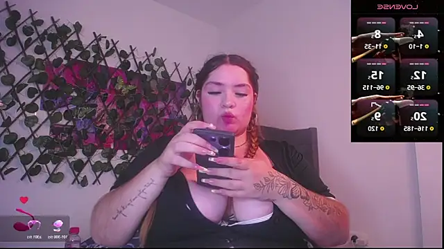 Samantha Matius online show from May 28, 7:33 pm