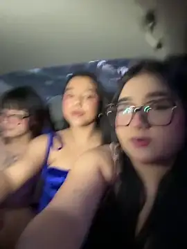Snapshot of AlisonRose_ chatting on May 7, 10:59 pm AlisonRose online show from May 7, 10:59 pm