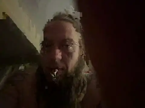 Snapshot of kuntryg8338 chatting on April 18, 3:54 am kuntryg8338 online show from April 18, 3:54 am