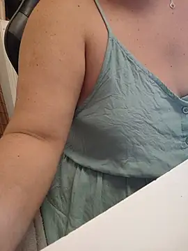 dayanesexxy online show from July 8, 9:03 am