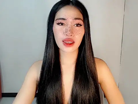 Snapshot of urasiankylie chatting on April 21, 4:56 pm urasiankylie online show from April 21, 4:56 pm