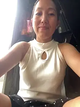 Huonglyna online show from July 27, 11:56 pm