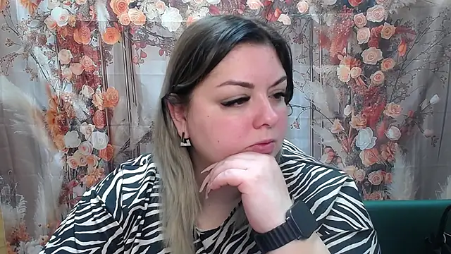 AdelinaMaster online show from May 6, 4:56 pm