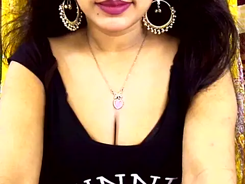 Noor Zarin online show from April 25, 2:47 pm