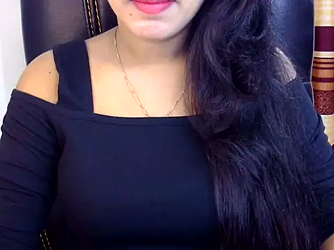 Noor Zarin online show from May 2, 7:52 pm