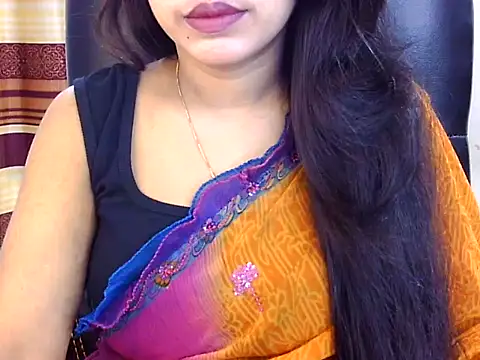 Noor Zarin online show from May 4, 7:32 pm