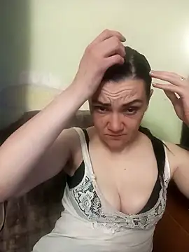Snapshot of AlissaSecret chatting on April 28, 5:51 pm AlissaSecret online show from April 28, 5:51 pm