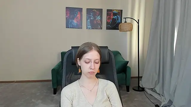 Snapshot of SharleenAlsup chatting on April 3, 1:53 pm SharleenAlsup online show from April 3, 1:53 pm