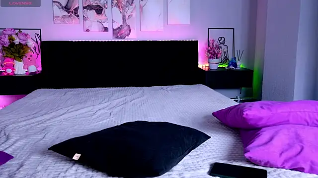 Girl Next Door 18 online show from April 29, 7:42 pm