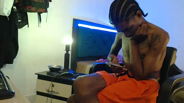 burrodelacosta online show from May 10, 2:39 am