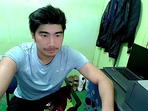 Hunkfireman online show from April 22, 12:57 am