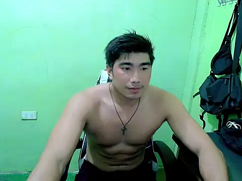 Hunkfireman online show from June 15, 1:19 am