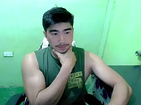 Hunkfireman online show from July 15, 11:43 pm