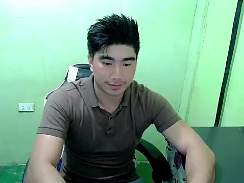 Hunkfireman online show from July 23, 11:24 pm
