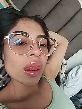 Lucietakeme online show from June 9, 7:47 pm
