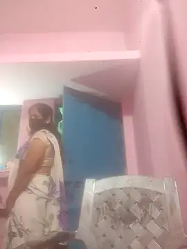 Snapshot of SEEMA_012 chatting on April 10, 5:34 am SEEMA 012 online show from April 10, 5:34 am