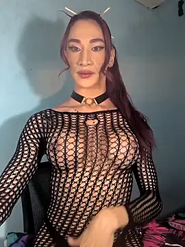 SamySeduction online show from April 29, 6:28 am