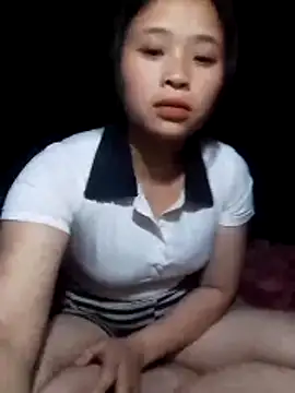 Snapshot of Liss-mimi chatting on April 3, 3:10 pm Liss-mimi online show from April 3, 3:10 pm