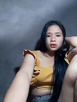 Snapshot of Liss-mimi chatting on April 4, 7:39 am Liss-mimi online show from April 4, 7:39 am