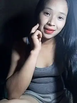Snapshot of Liss-mimi chatting on May 2, 2:49 am Liss-mimi online show from May 2, 2:49 am