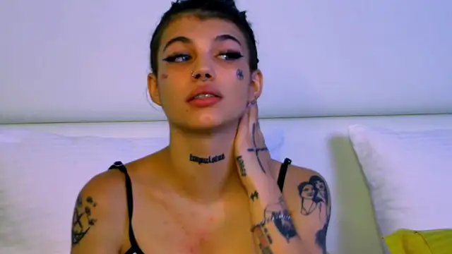 YasminnStorm online show from June 11, 4:43 am