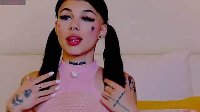 YasminnStorm online show from July 6, 4:31 am