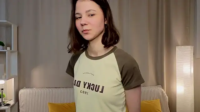 SheliaBinkley online show from April 13, 8:14 pm