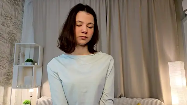 SheliaBinkley online show from April 22, 7:59 pm