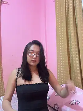 onlykays  online show from April 26, 1:09 pm