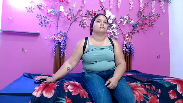 Snapshot of starfishanal21 chatting on April 4, 6:49 pm starfishanal21 online show from April 4, 6:49 pm