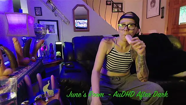 juneafterhours online show from April 6, 1:56 pm